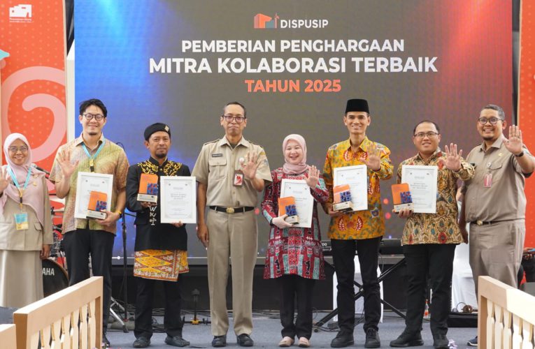 PPATK Raih Penghargaan Mitra Kolaborasi Terbaik di Festival Literasi Jakarta 2025
